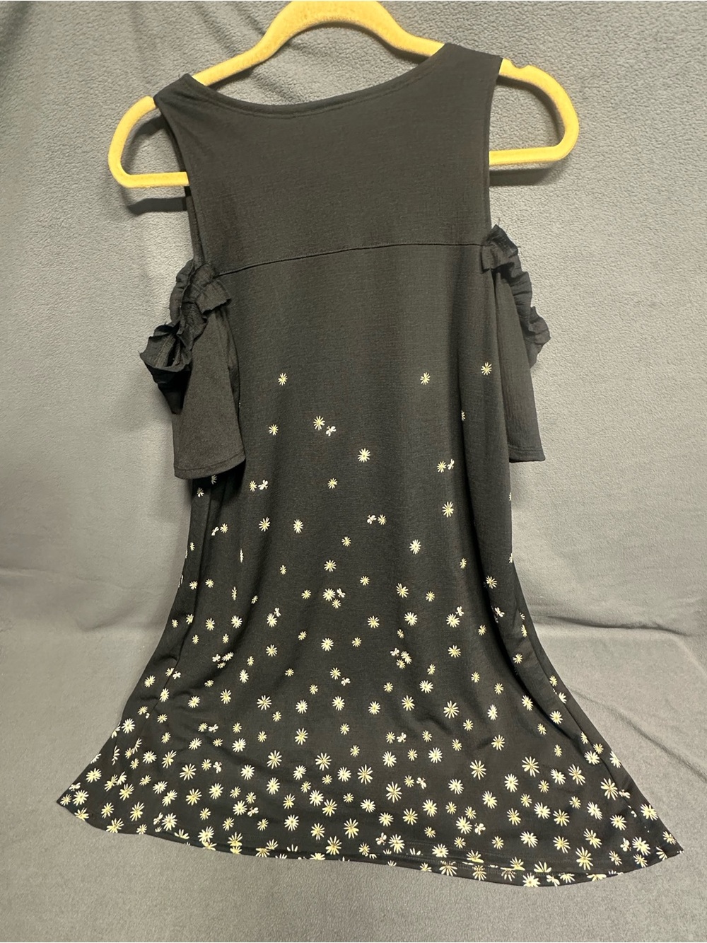 LC Lauren Conrad Black Cold-Shoulder Dress with Cream Daisy Print - Picture 3 of 6